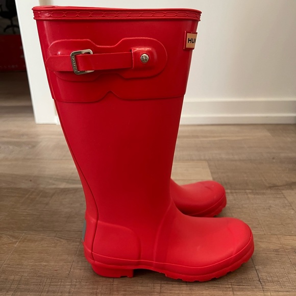 SOLD - Hunter Boots - Like New - Picture 3 of 7
